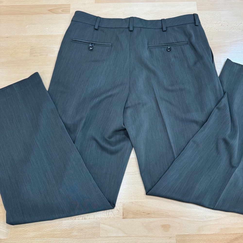 IZOD Mens Gray Dress Pants 36x34 Trousers Business Casual Work Career - Picture 2 of 4